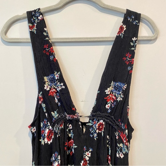 American Threads Low Cut Flowy Floral Dress - Size Small - Picture 4 of 16